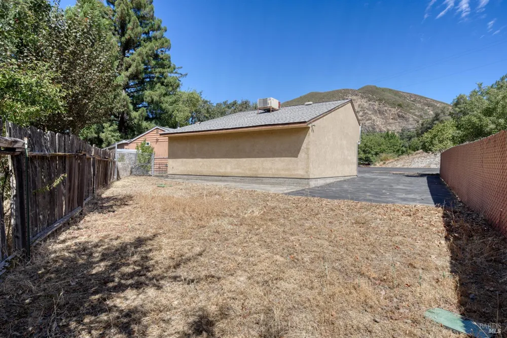 5147 W State Highway 20 Highway Upper Lake, CA 95485