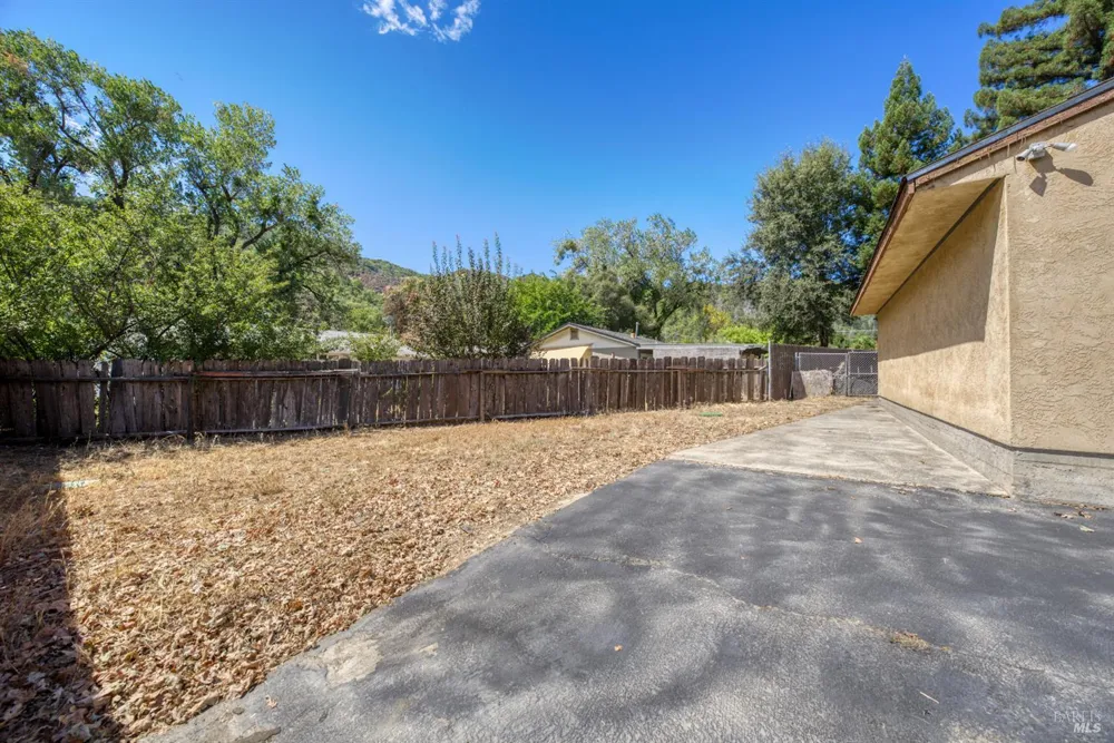 5147 W State Highway 20 Highway Upper Lake, CA 95485