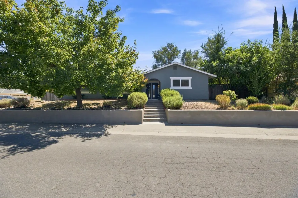 6460 Bay Hill Way Orangevale, CA 95662