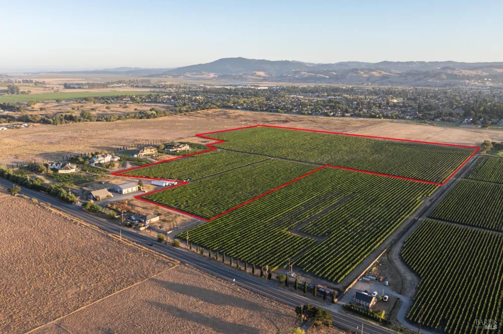 3066 Old Adobe Road Petaluma, CA 94954