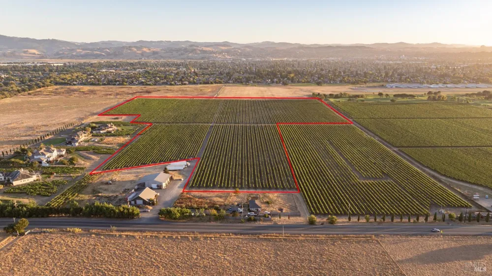 3066 Old Adobe Road Petaluma, CA 94954