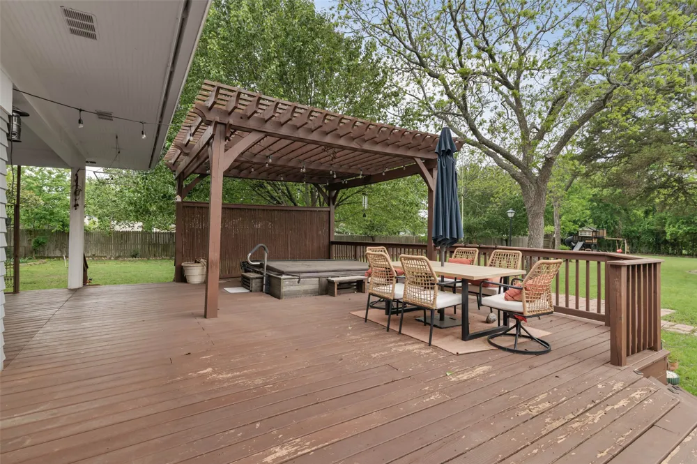 706 S Main Street Farmersville, TX 75442