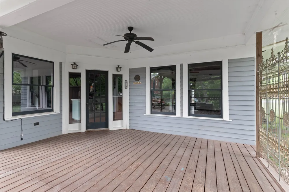 706 S Main Street Farmersville, TX 75442