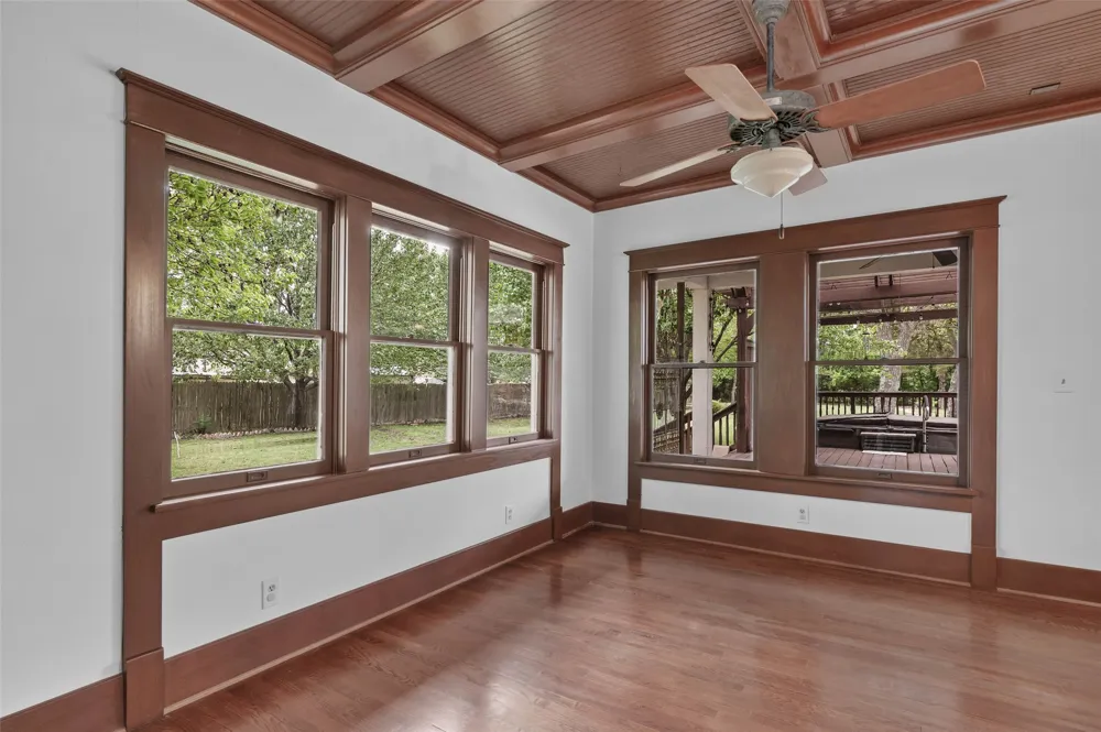 706 S Main Street Farmersville, TX 75442