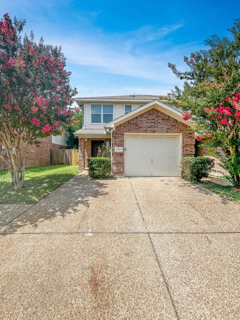2325 Kingsway Drive