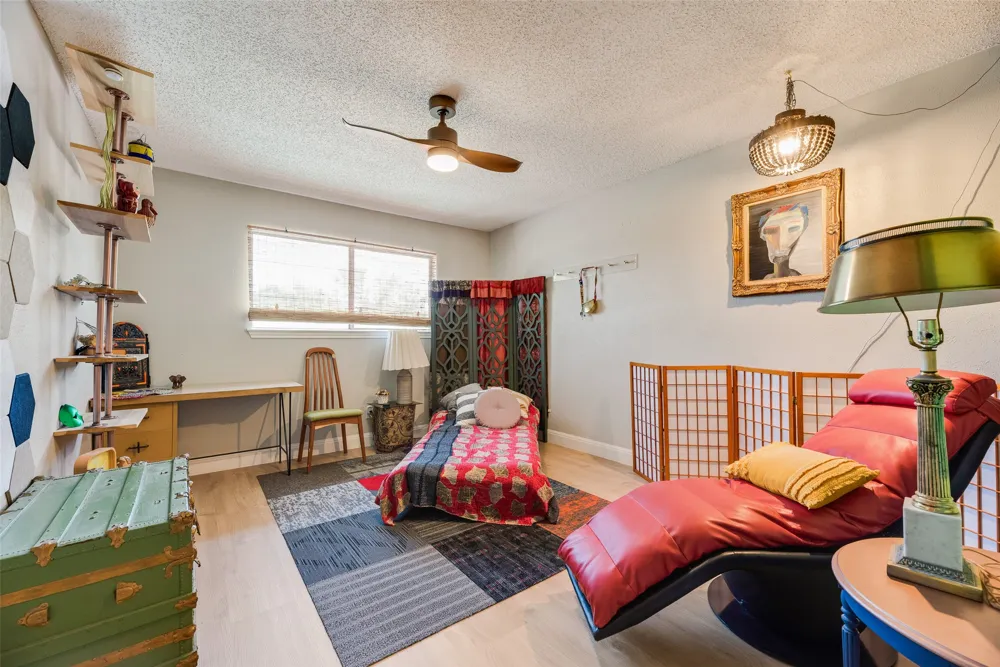 513 San Pedro Drive Garland, TX 75043