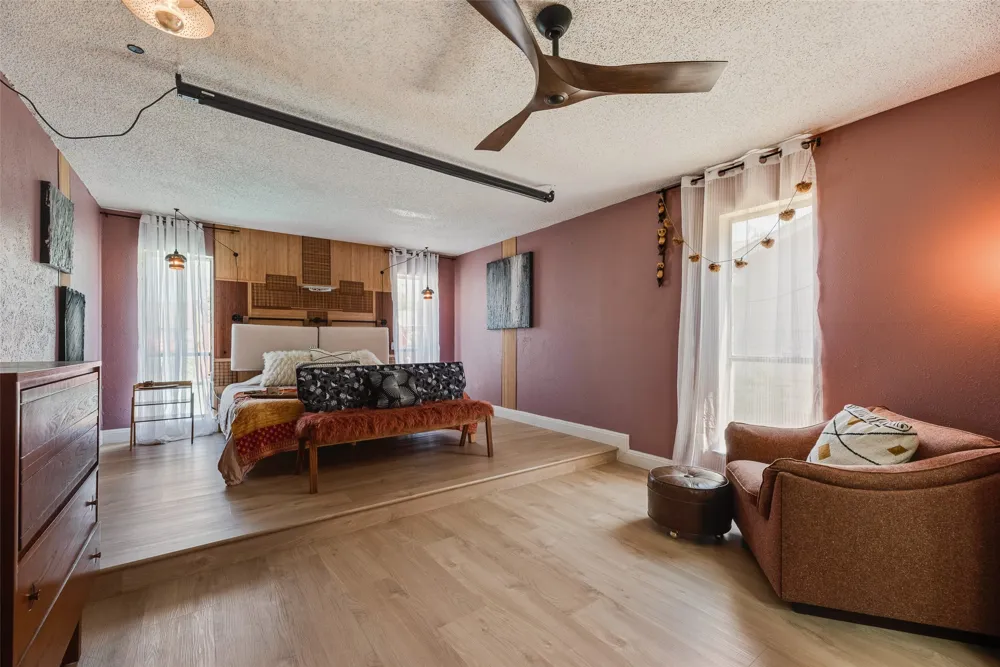 513 San Pedro Drive Garland, TX 75043