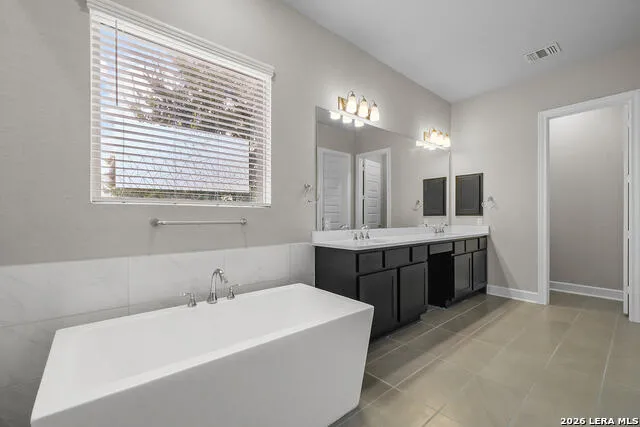558 James Way Castroville, TX 78009