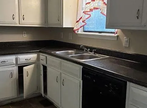 3253 Deshong Drive Stone Mountain, GA 30087