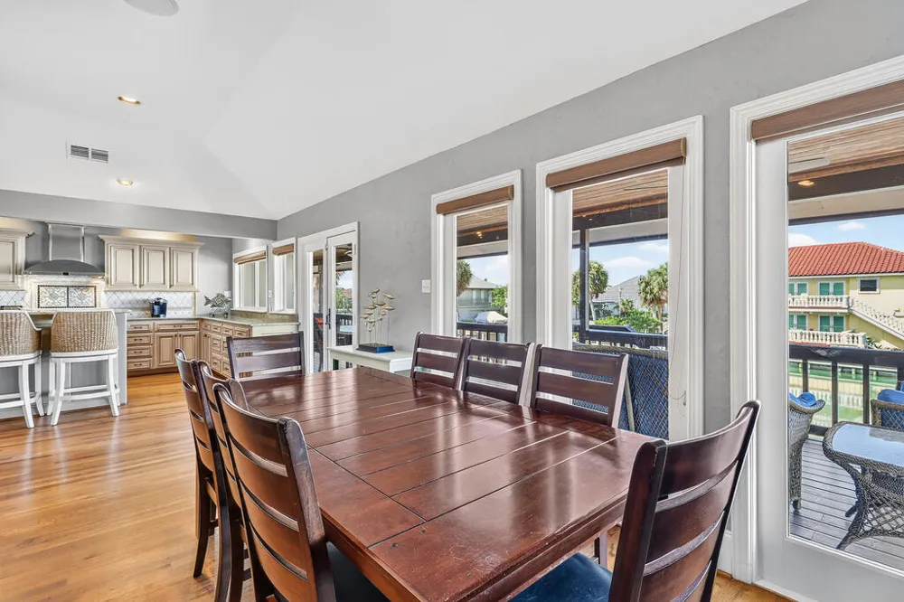 2 Spoonbill Rockport, TX 78382