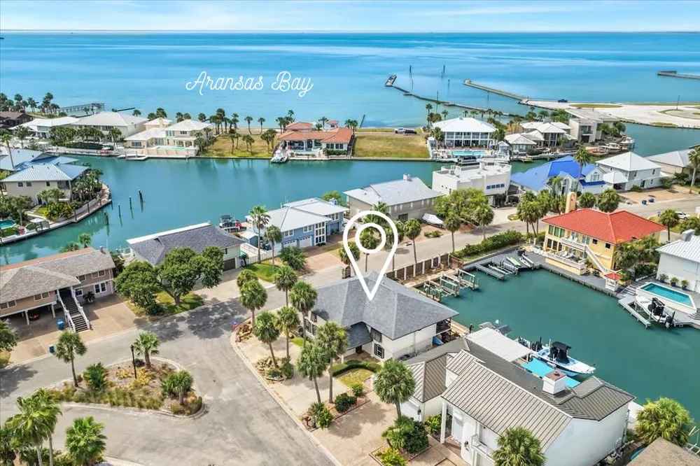 2 Spoonbill Rockport, TX 78382