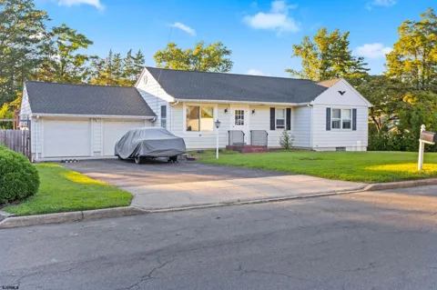 141 Crest Ave.