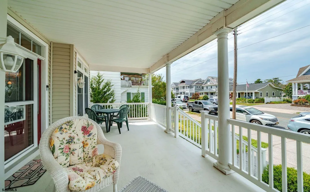 17 Ocean Ave Ocean City, NJ 08226