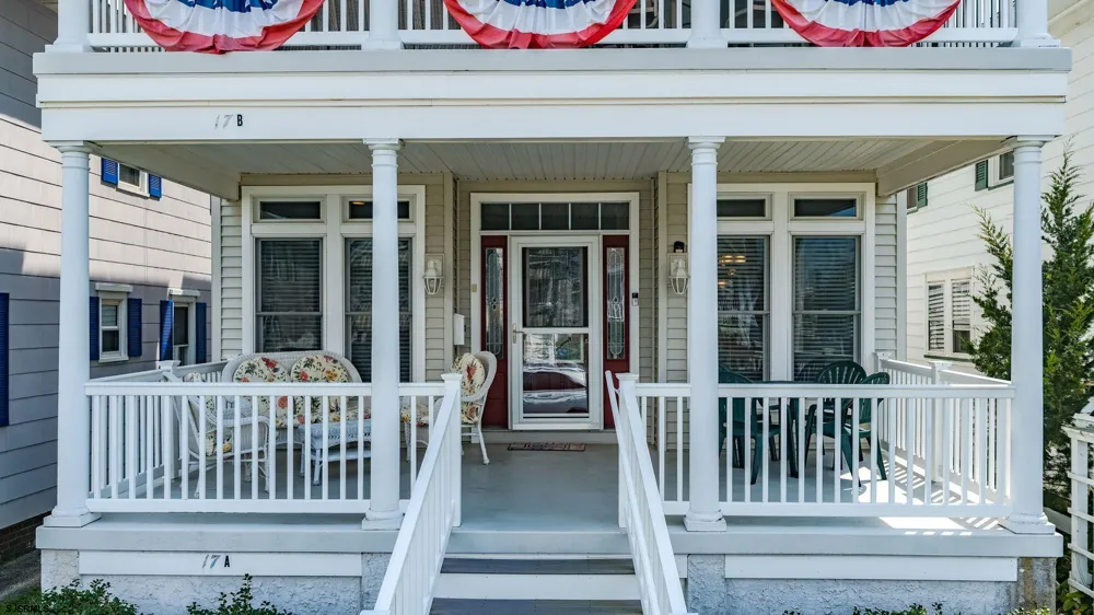 17 Ocean Ave Ocean City, NJ 08226