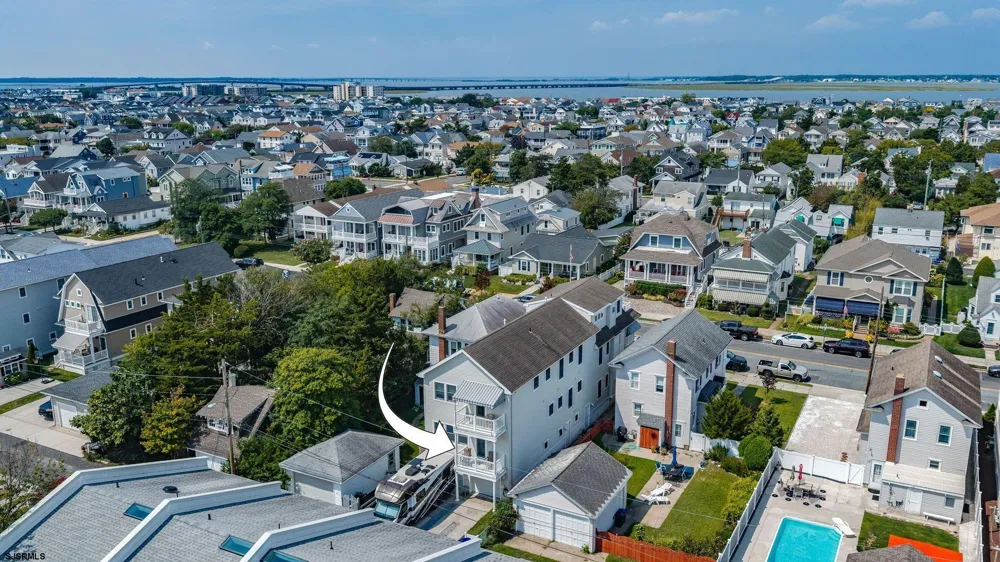 17 Ocean Ave Ocean City, NJ 08226