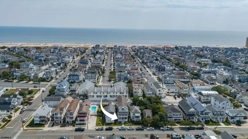 17 Ocean Ave Ocean City, NJ 08226