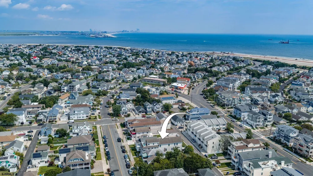 17 Ocean Ave Ocean City, NJ 08226