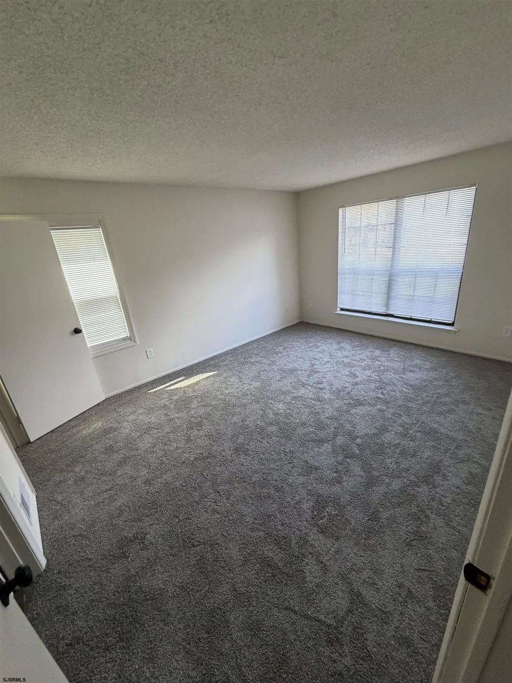 163 Colonial Ct Galloway Township, NJ 08205