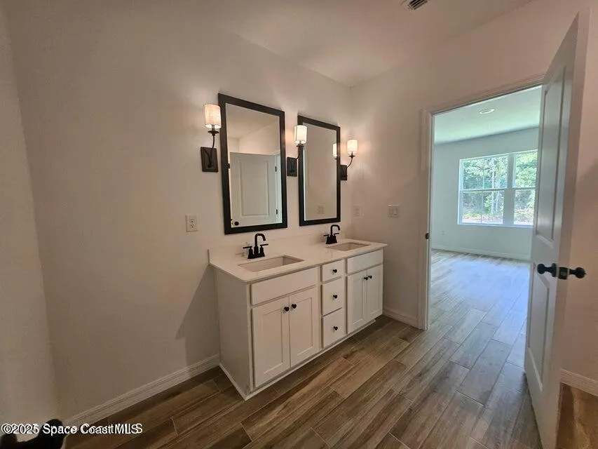 637 Bremerhaven Street NW #48 Palm Bay, FL 32907