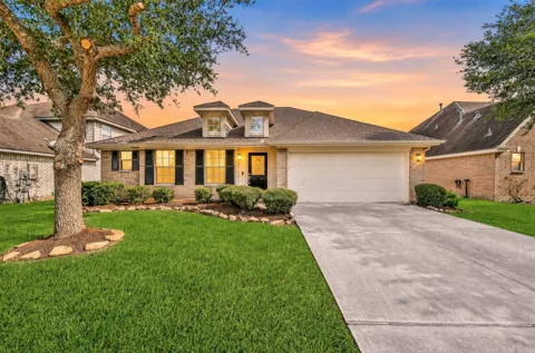 6403 Larrycrest Drive
