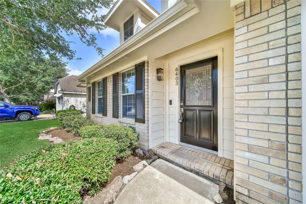 6403 Larrycrest Drive Pearland, TX 77584