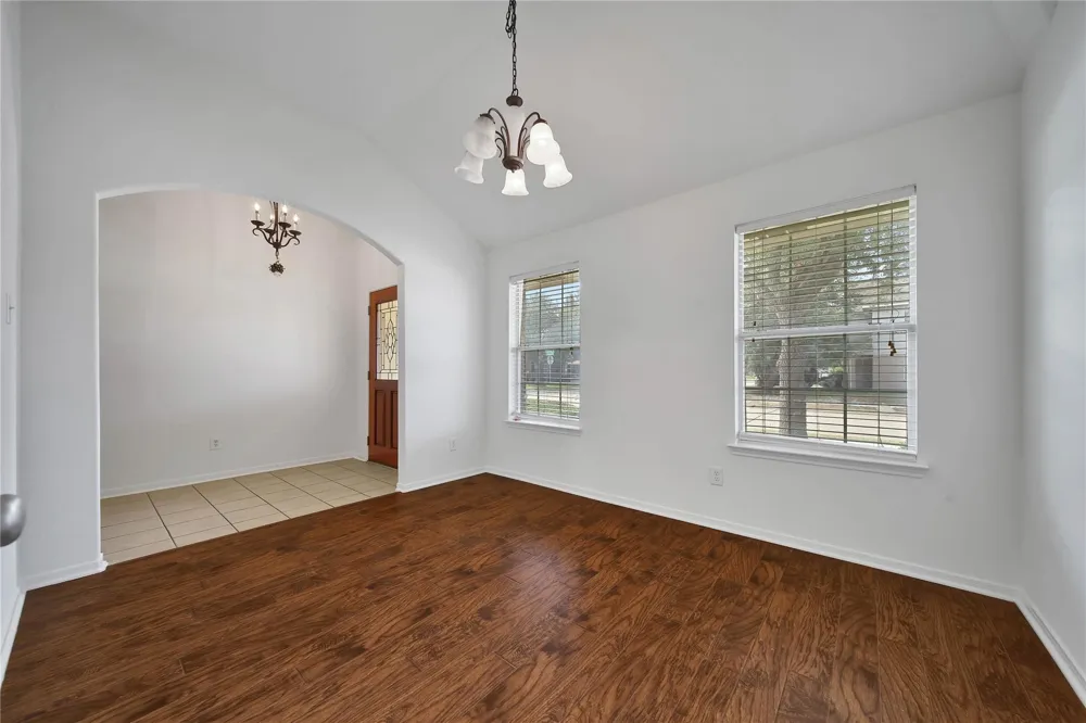 6403 Larrycrest Drive Pearland, TX 77584