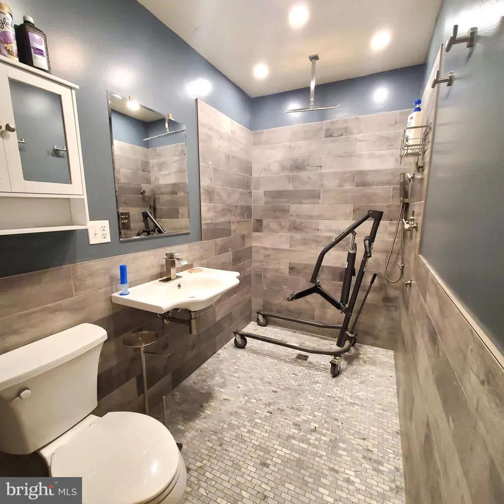 36 SNAKE LANE Hedgesville, WV 25427