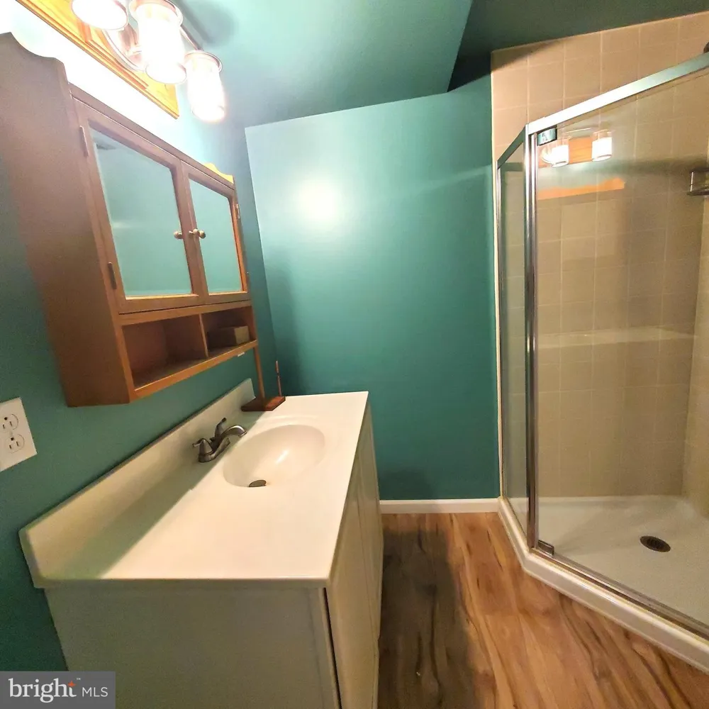 36 SNAKE LANE Hedgesville, WV 25427
