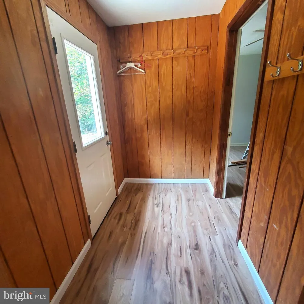 36 SNAKE LANE Hedgesville, WV 25427