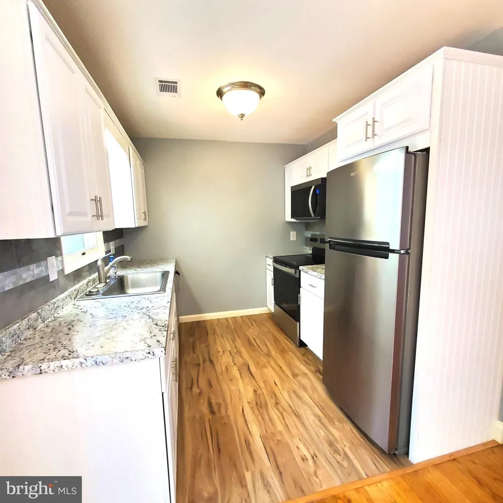 36 SNAKE LANE Hedgesville, WV 25427