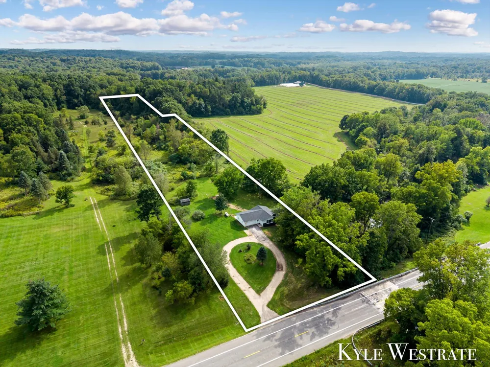 3020 E M 79 Highway Hastings, MI 49058