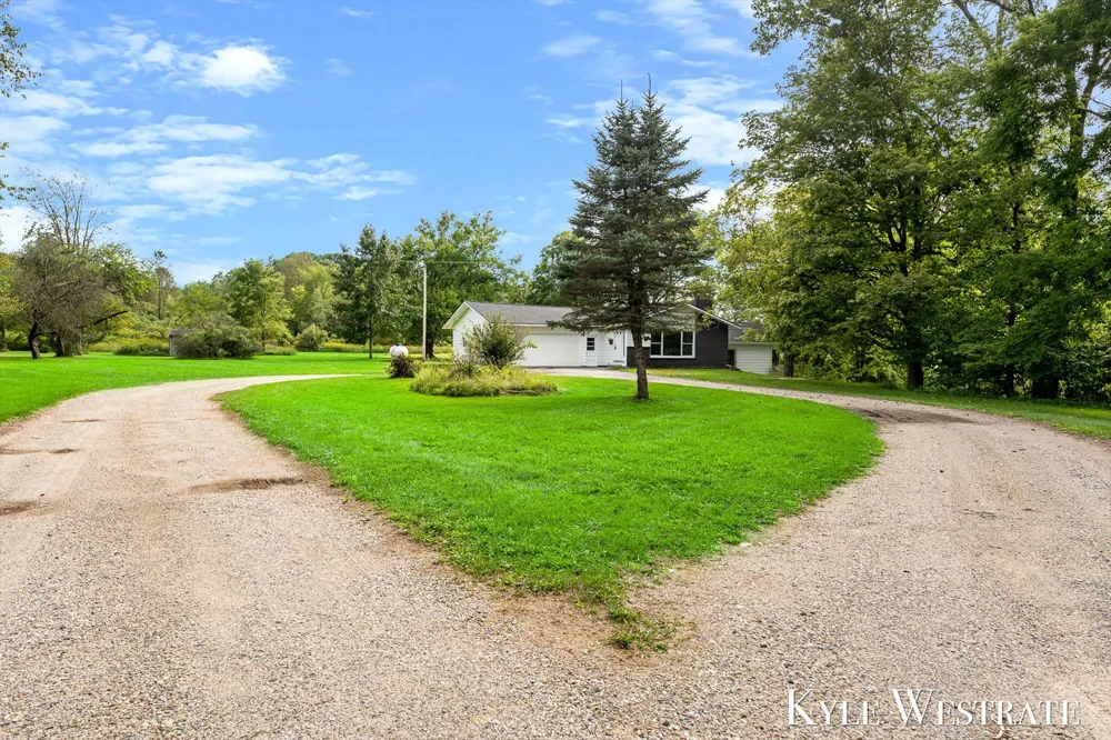 3020 E M 79 Highway Hastings, MI 49058