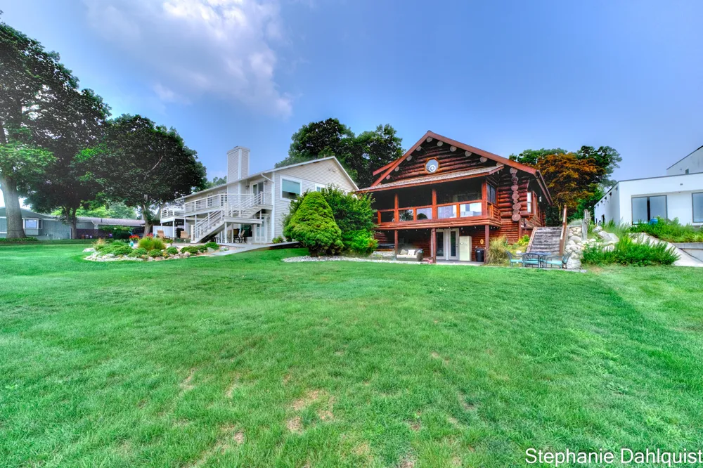 1601 Westwind Court Muskegon, MI 49445