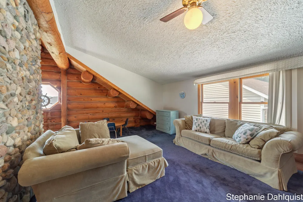 1601 Westwind Court Muskegon, MI 49445