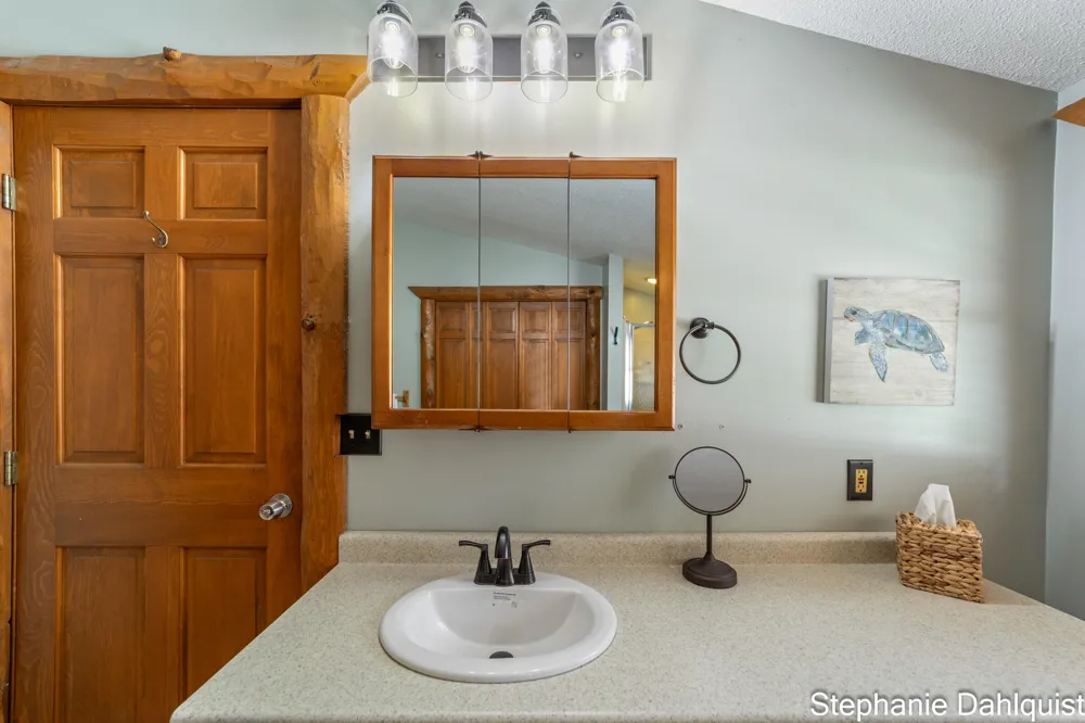 1601 Westwind Court Muskegon, MI 49445