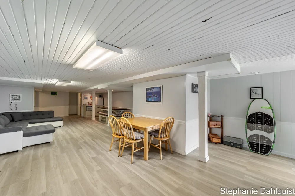 1601 Westwind Court Muskegon, MI 49445