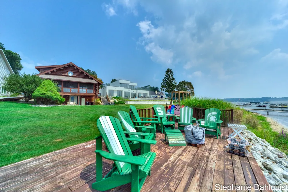 1601 Westwind Court Muskegon, MI 49445