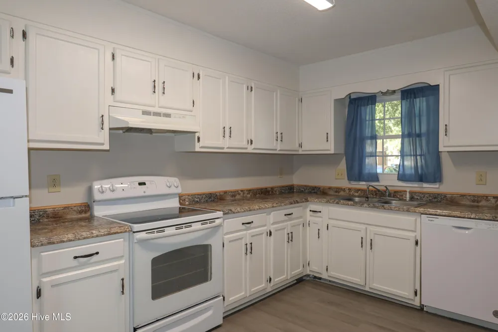 108 King George Court Jacksonville, NC 28546