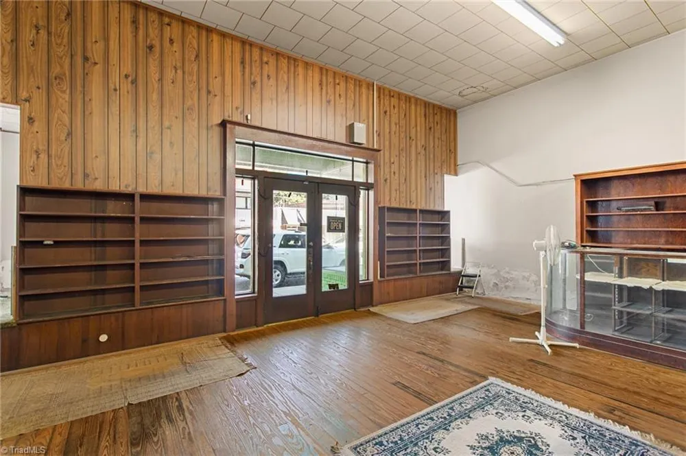 115 W Swannanoa Avenue Liberty, NC 27298