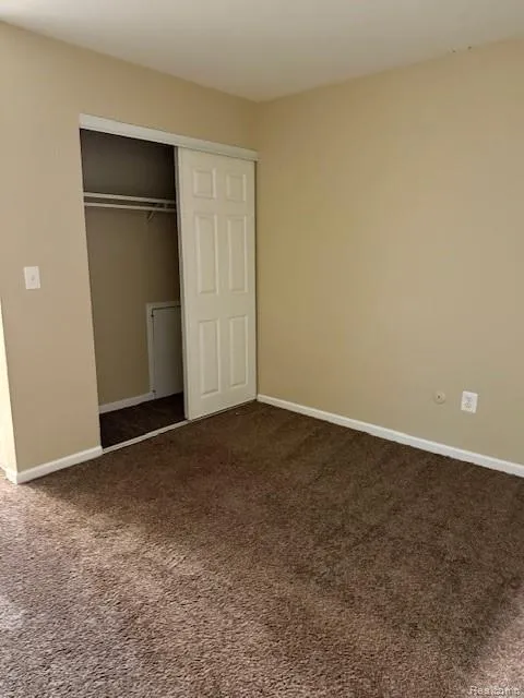 831 BLOOMFIELD VILLAGE BOULEVARD #B Auburn Hills City, MI 48326