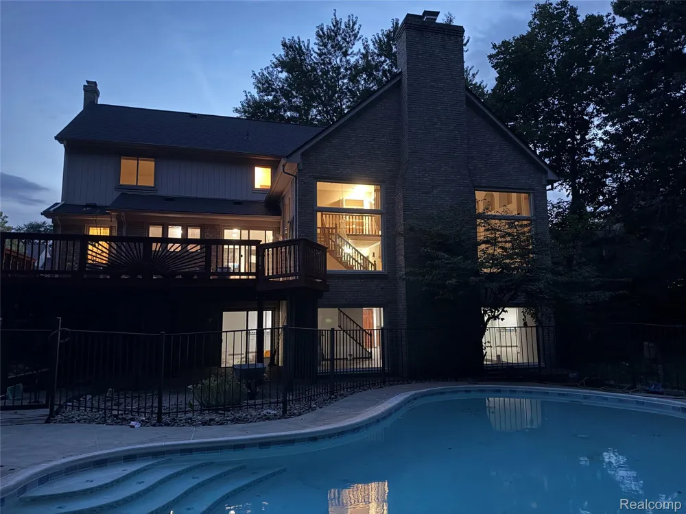 1594 Arbor Creek Drive Rochester Hills City, MI 48306