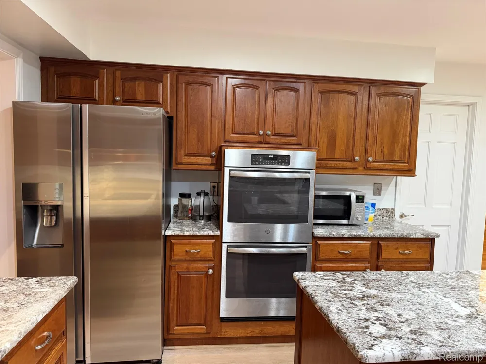 1594 Arbor Creek Drive Rochester Hills City, MI 48306