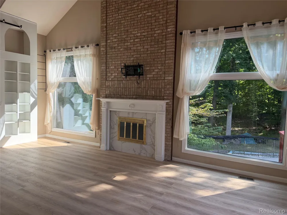 1594 Arbor Creek Drive Rochester Hills City, MI 48306