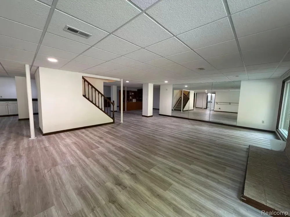 1594 Arbor Creek Drive Rochester Hills City, MI 48306