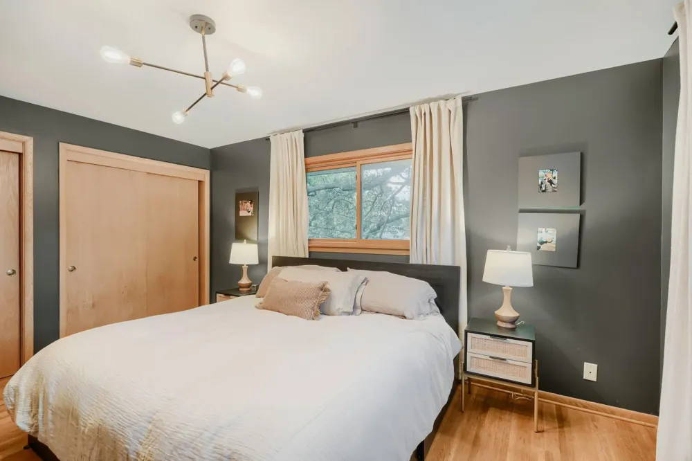 334 Edith Drive West Saint Paul, MN 55118
