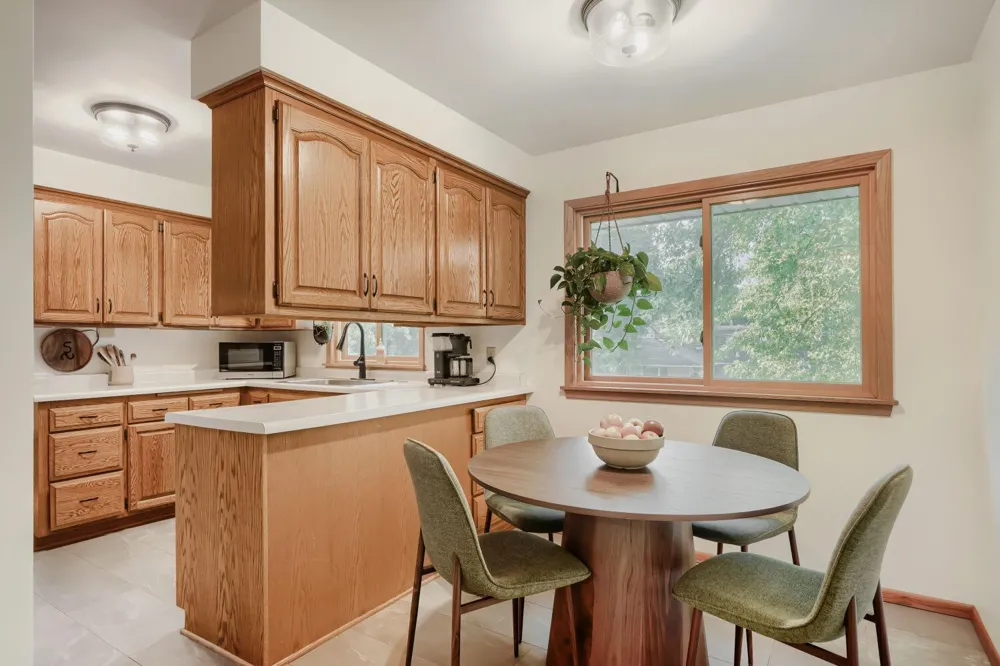 334 Edith Drive West Saint Paul, MN 55118