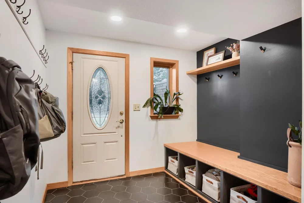 334 Edith Drive West Saint Paul, MN 55118