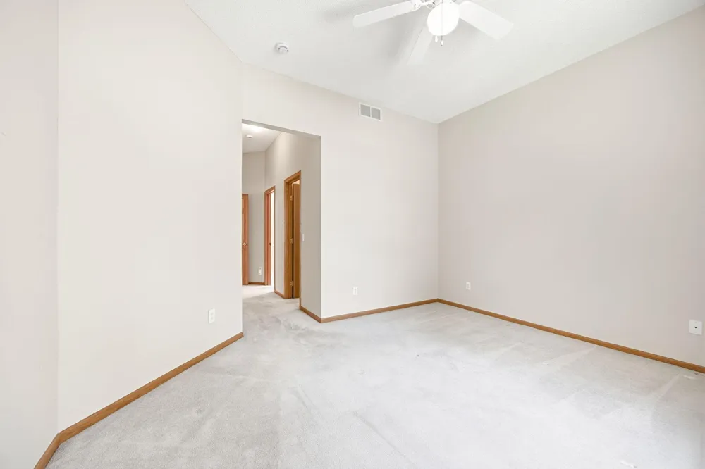 3771 Burgundy Drive Eagan, MN 55122