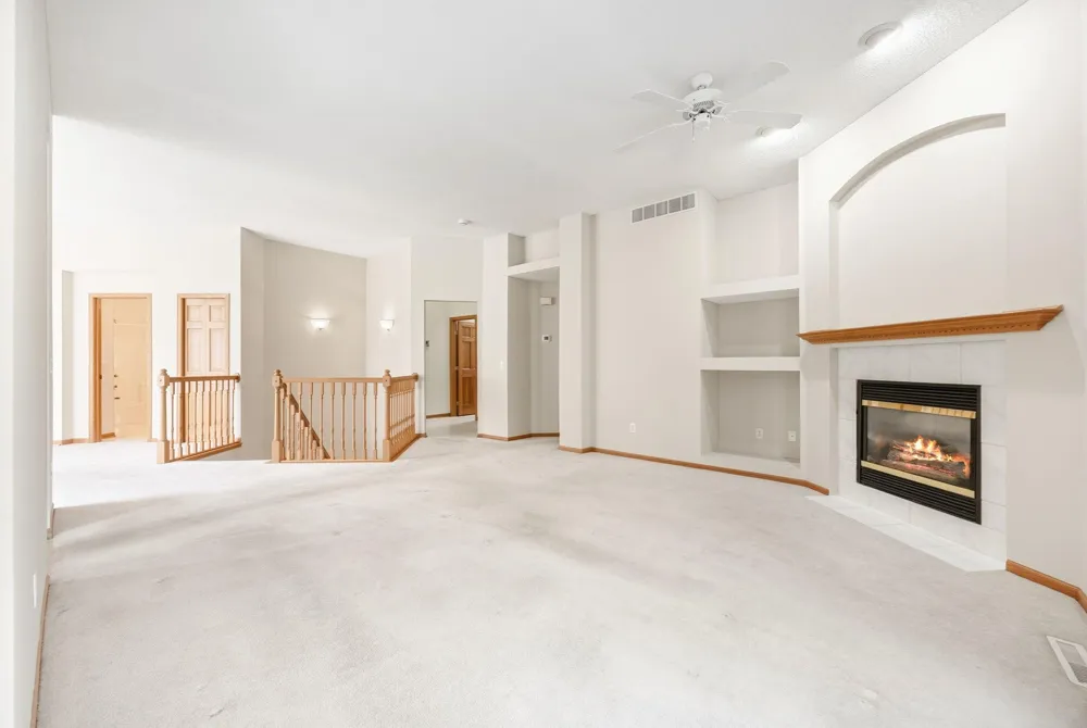 3771 Burgundy Drive Eagan, MN 55122