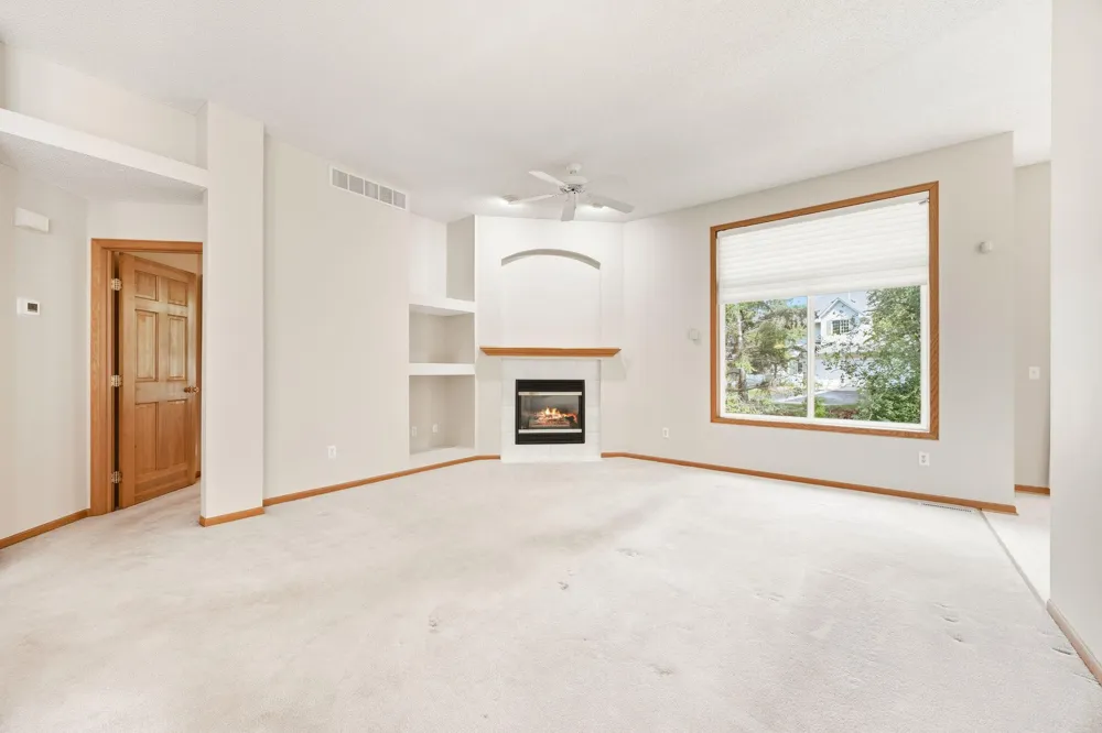 3771 Burgundy Drive Eagan, MN 55122